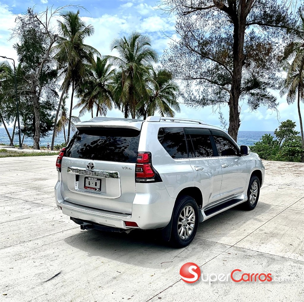 2022 Toyota Land Cruiser Prado TXL — foto 11 / 12
