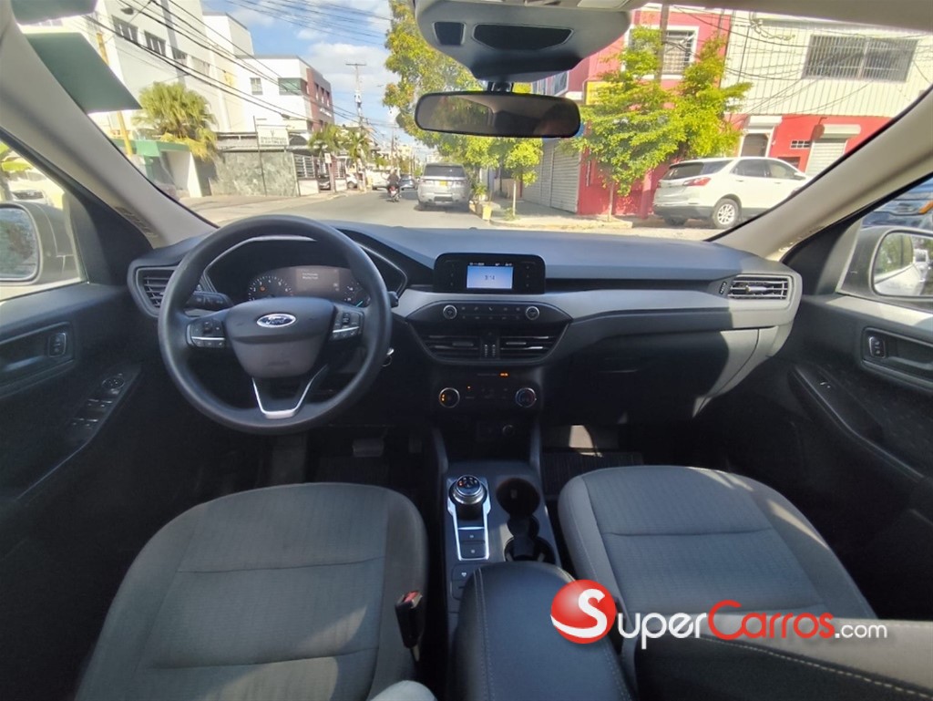 2020 Ford Escape S — foto 4 / 12