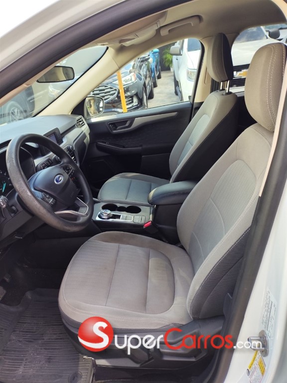 2020 Ford Escape S — foto 7 / 12