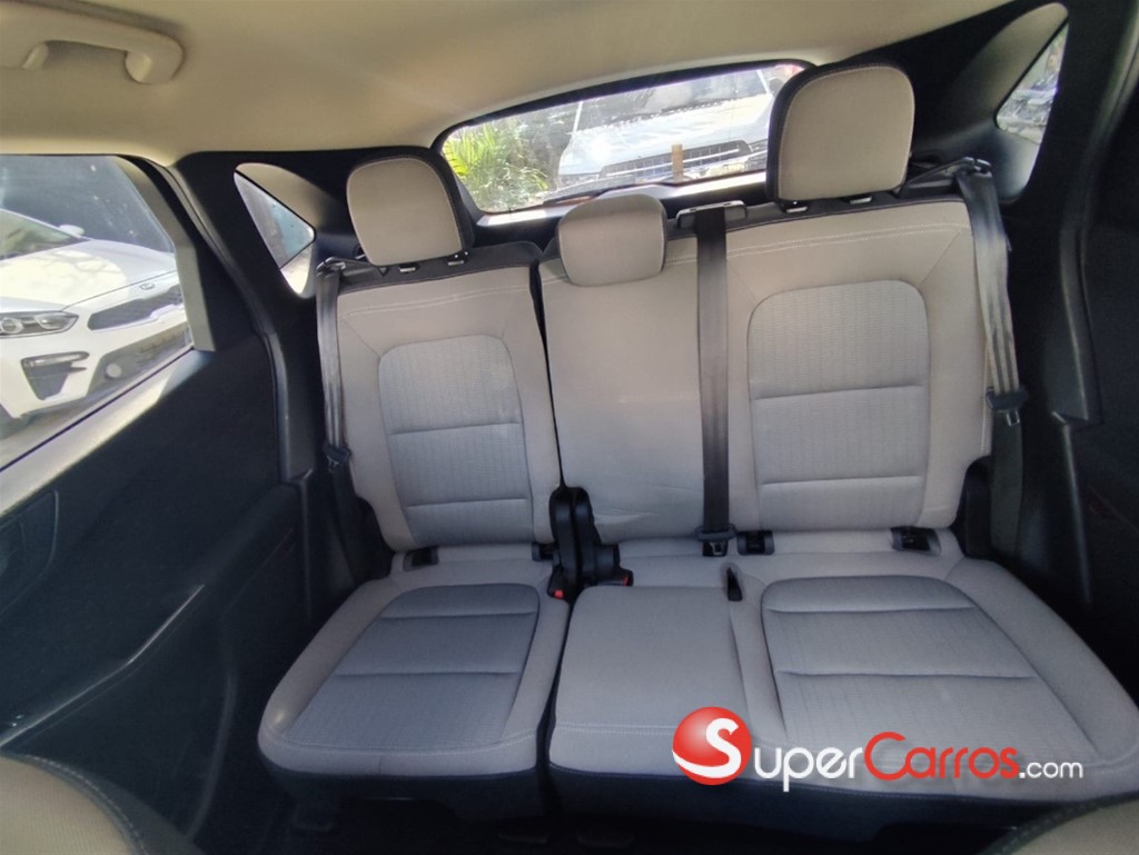 2020 Ford Escape S — foto 8 / 12
