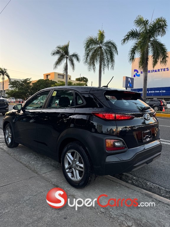 2021 Hyundai KONA — foto 4 / 10