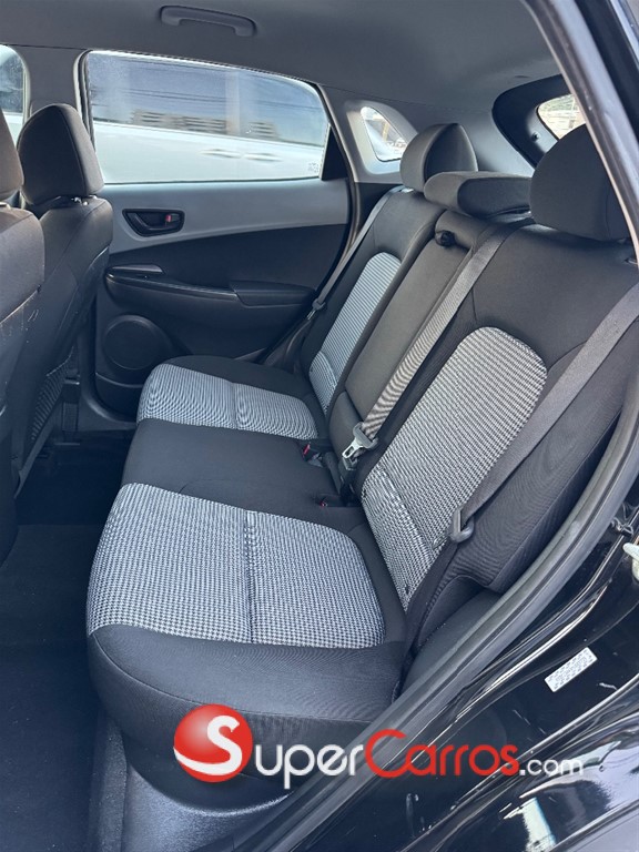 2021 Hyundai KONA — foto 6 / 10