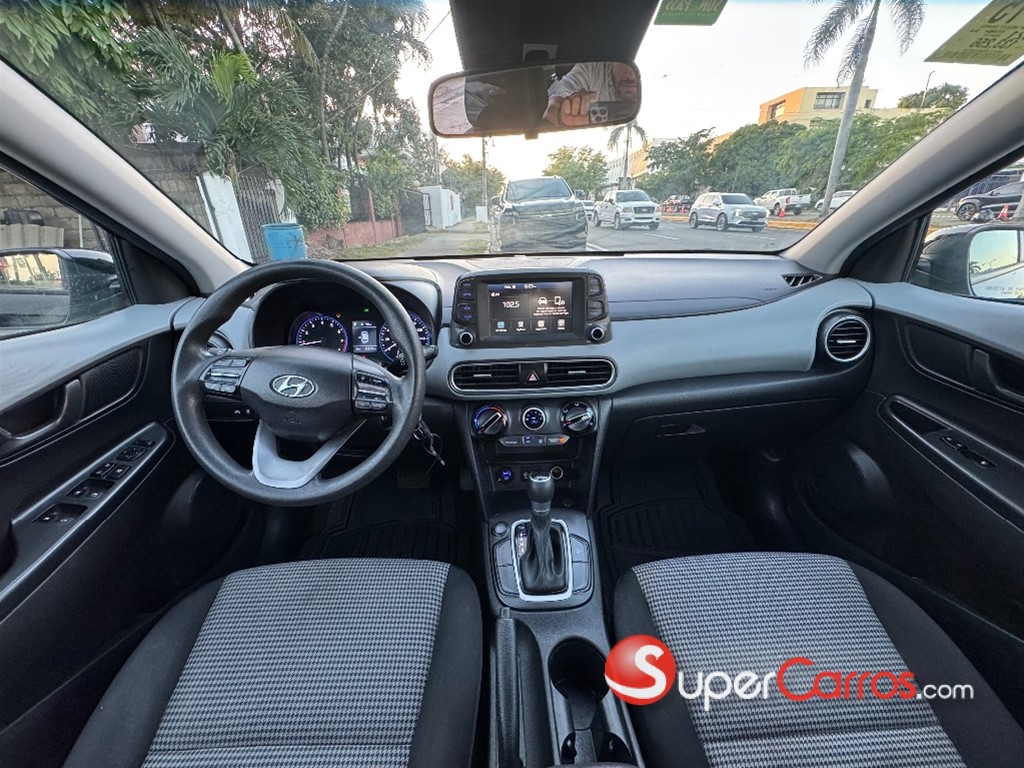 2021 Hyundai KONA — foto 8 / 10