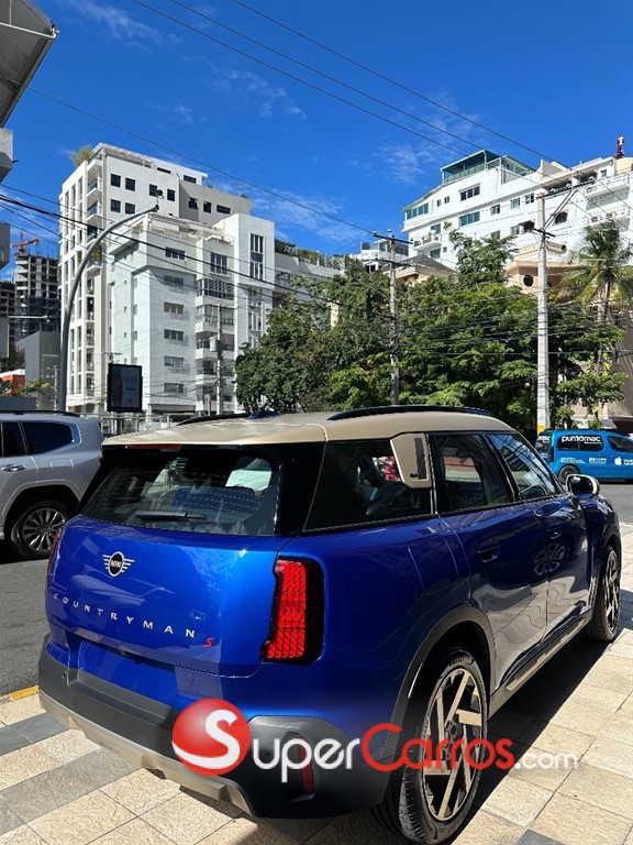 2026 Mini Cooper Countryman S ALL4 — foto 5 / 12