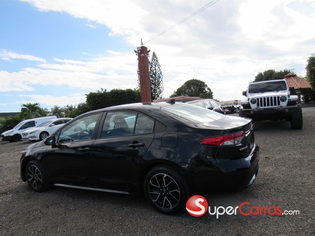 2021 Toyota Corolla LE — foto 4 / 12