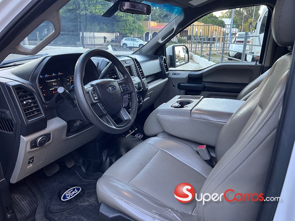 2017 Ford F 150 XL — foto 8 / 11