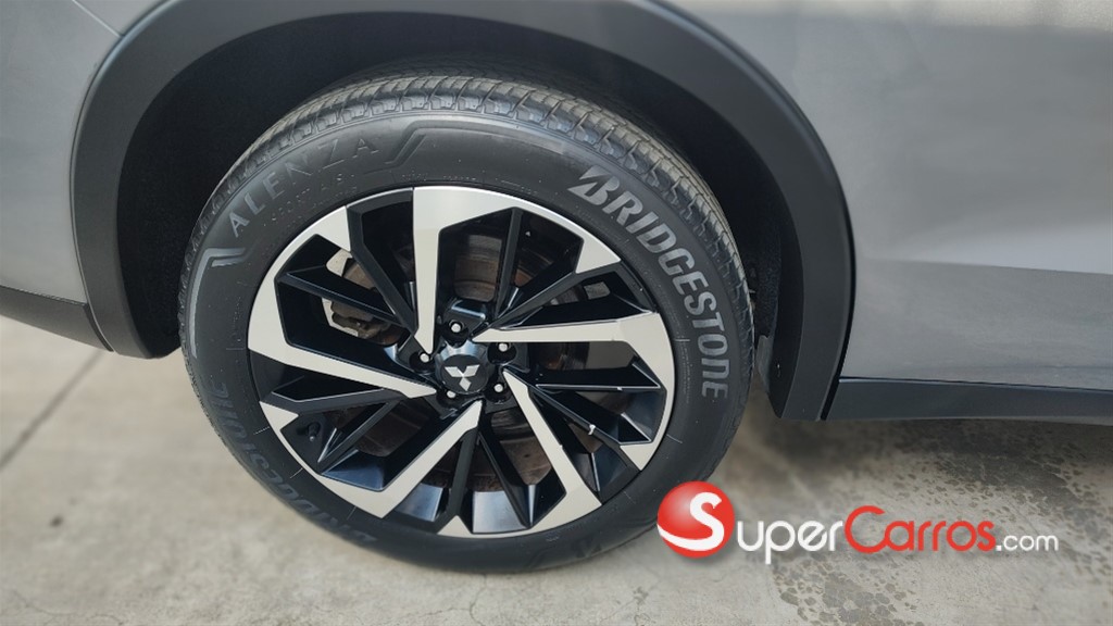 2022 Mitsubishi Motors Outlander SE — foto 8 / 12