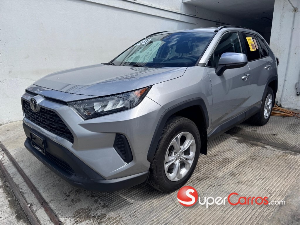 2020 Toyota RAV4 LE — foto 2 / 12