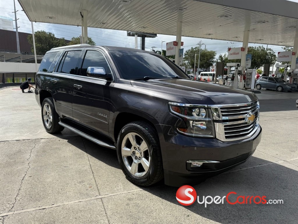 2016 Chevrolet Tahoe LTZ — foto 6 / 10