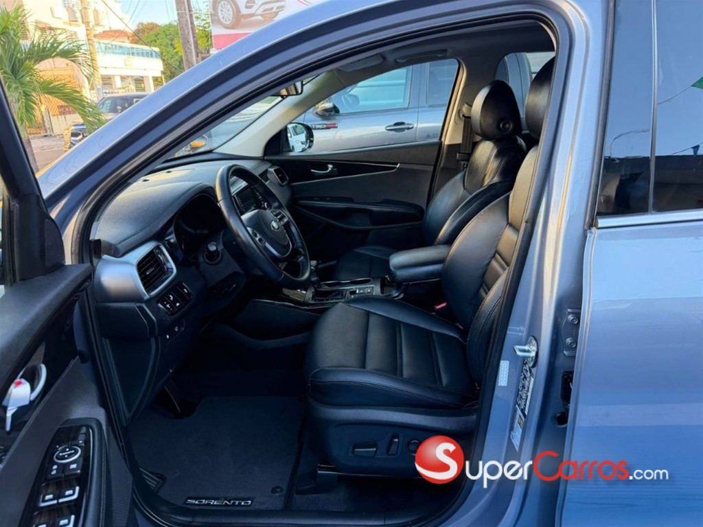 2020 Kia Sorento EX — foto 7 / 12