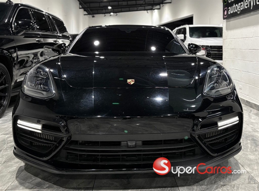 2018 Porsche Panamera Turbo S — foto 3 / 12