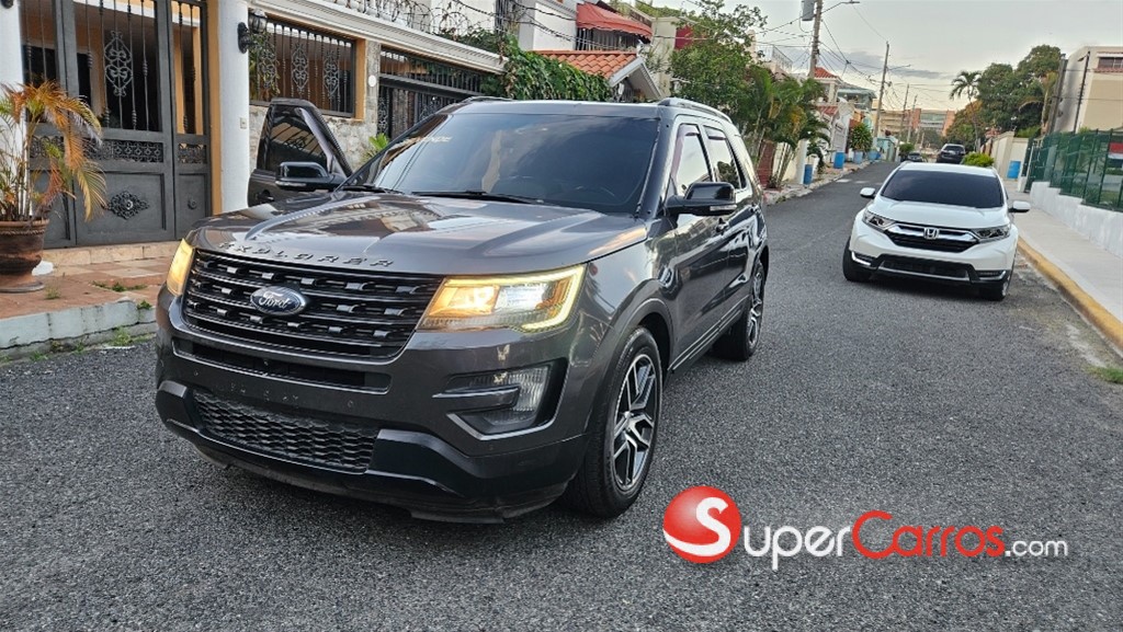 2016 Ford Explorer Sport — foto 2 / 12