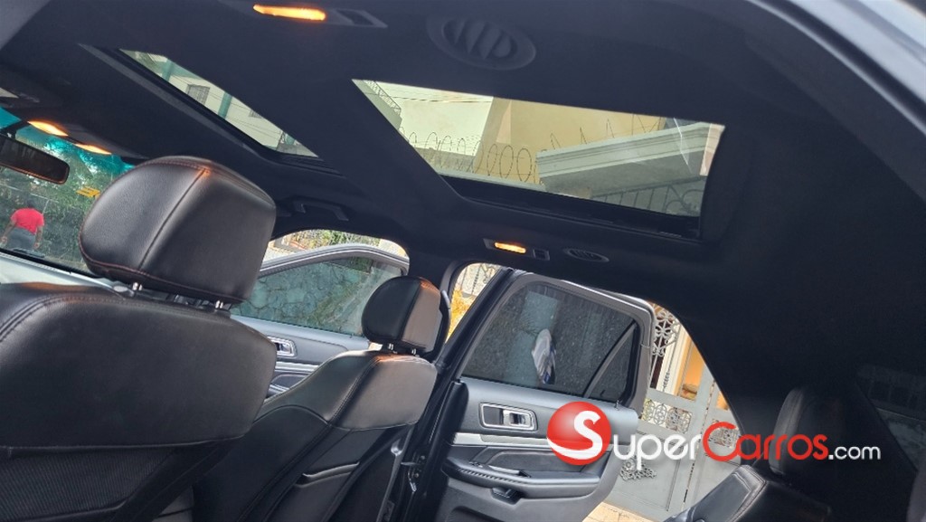 2016 Ford Explorer Sport — foto 3 / 12