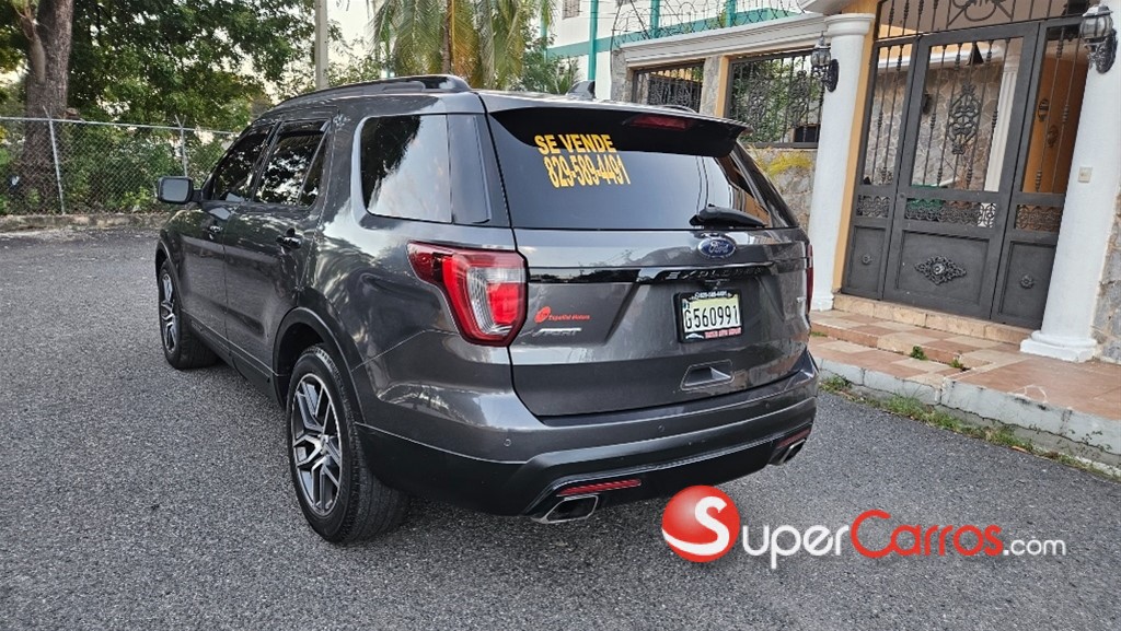 2016 Ford Explorer Sport — foto 12 / 12