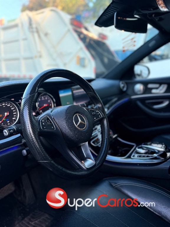 2017 Mercedes-Benz Clase E 300 — foto 5 / 12
