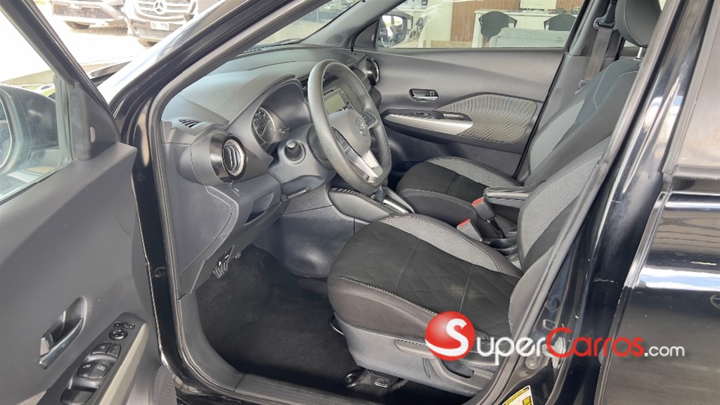 2019 Nissan Kicks SV — foto 5 / 10