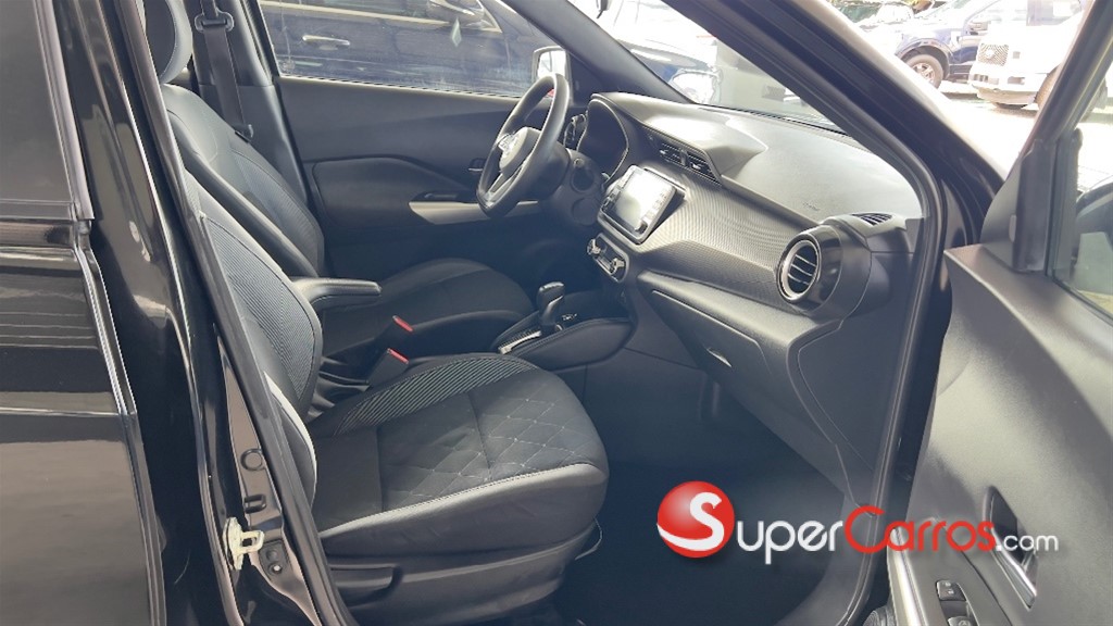 2019 Nissan Kicks SV — foto 7 / 10