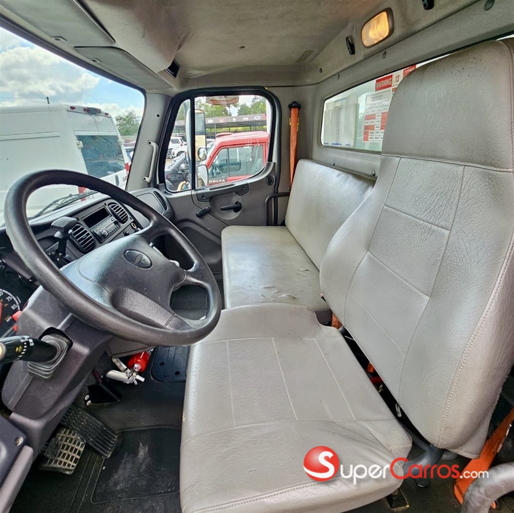2017 Freightliner M2 — foto 6 / 7