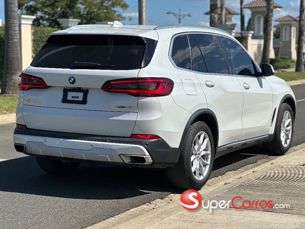 2020 BMW X 5 40i — foto 4 / 11