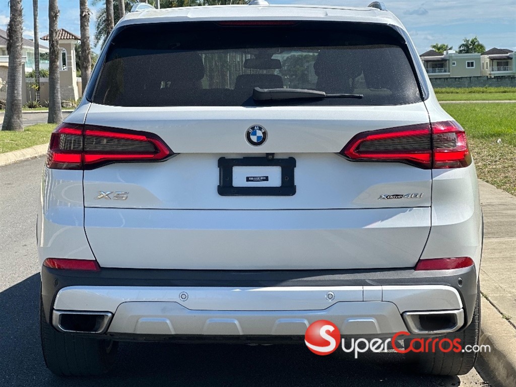 2020 BMW X 5 40i — foto 5 / 11
