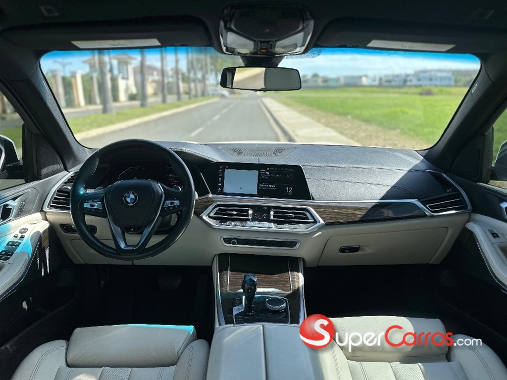 2020 BMW X 5 40i — foto 10 / 11