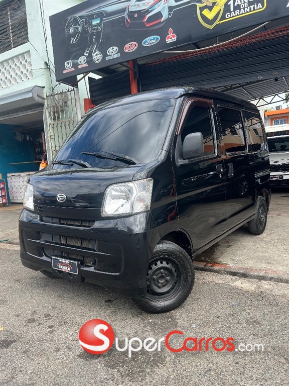 2018 Daihatsu Hijet — foto 8 / 9