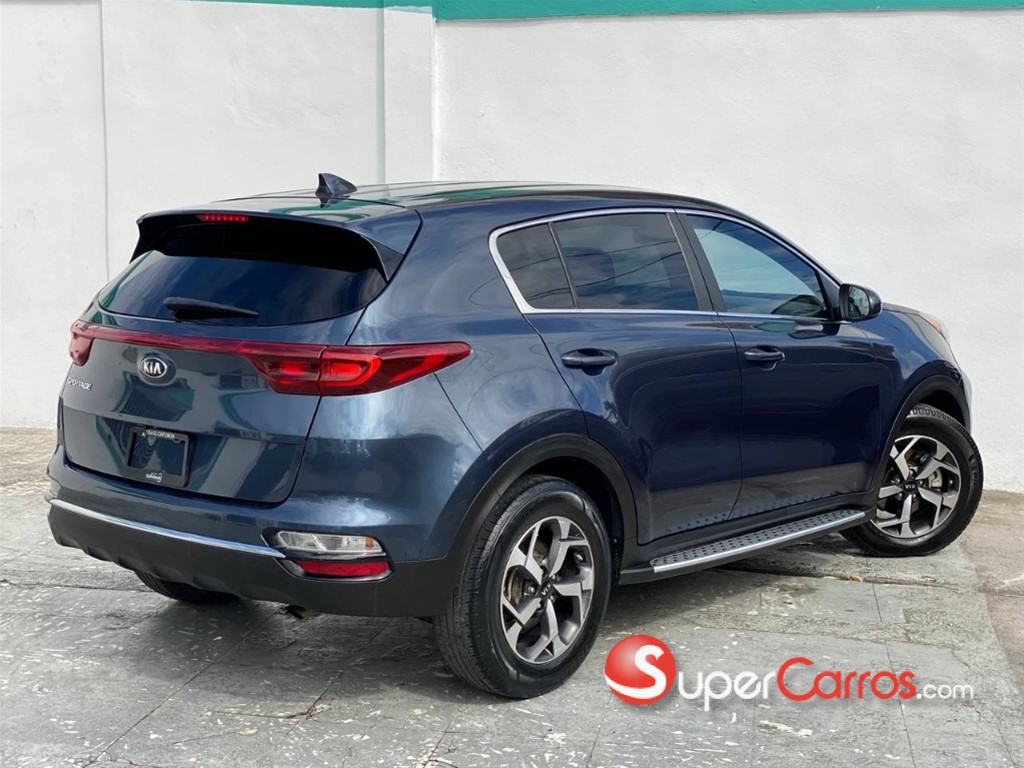2021 Kia Sportage LX — foto 8 / 11