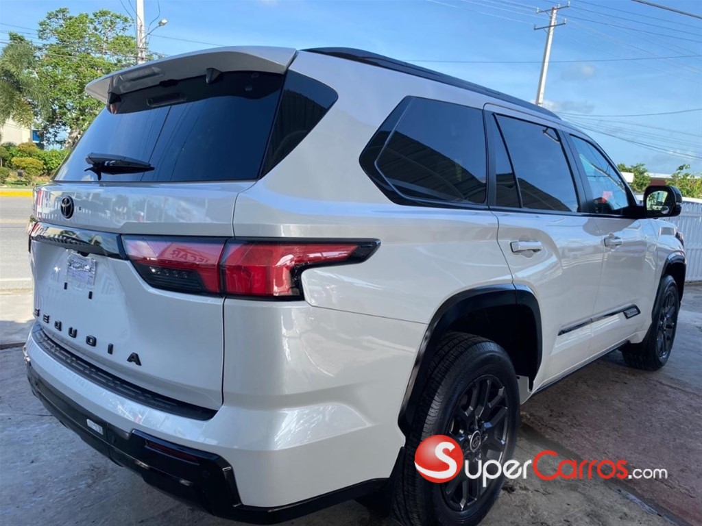 2024 Toyota Sequoia Platinium — foto 6 / 12