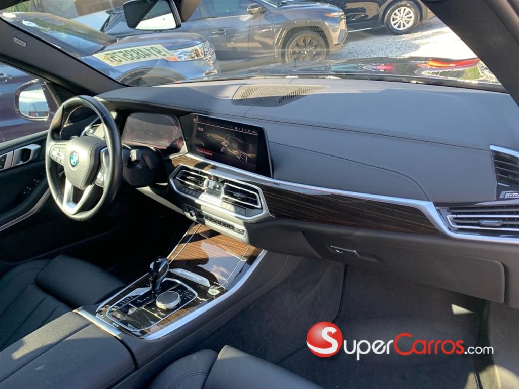 2021 BMW X 5 40i — foto 8 / 10