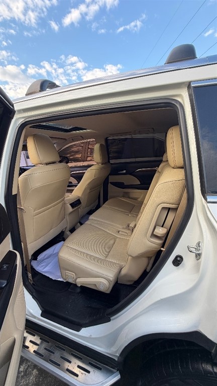 2018 Toyota Highlander Limited — foto 5 / 9