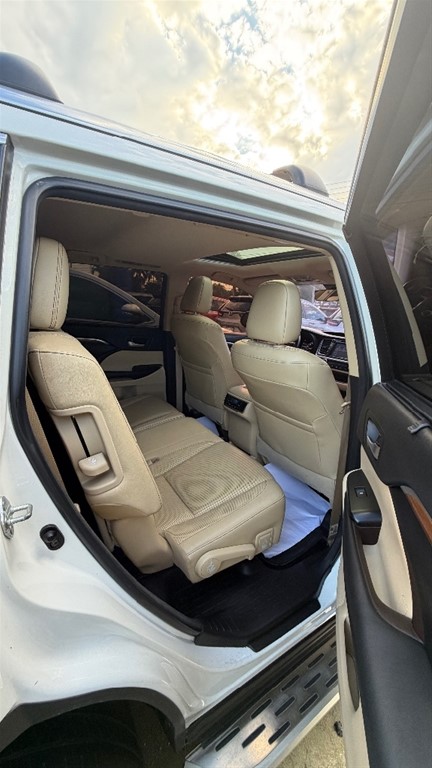 2018 Toyota Highlander Limited — foto 7 / 9