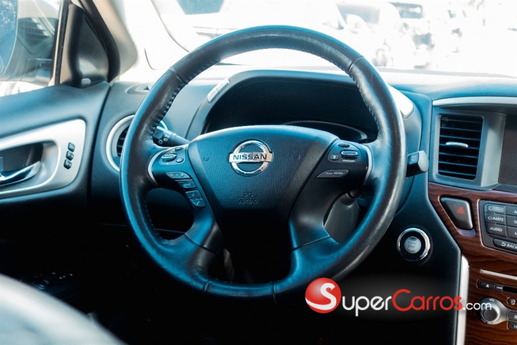 2020 Nissan Pathfinder Platinum — foto 9 / 12