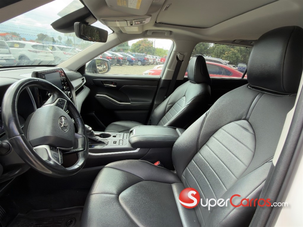2022 Toyota Highlander XLE — foto 7 / 9