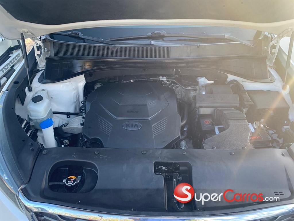 2020 Kia Sorento LX — foto 2 / 12