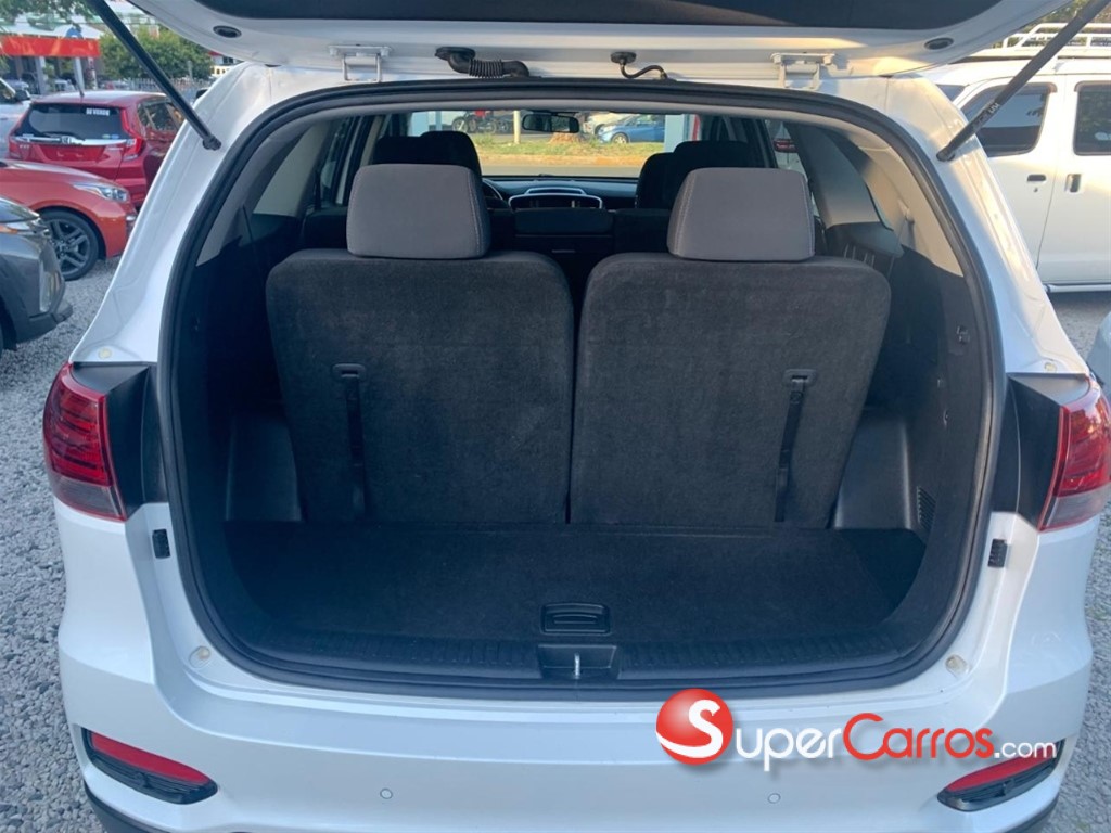 2020 Kia Sorento LX — foto 9 / 12