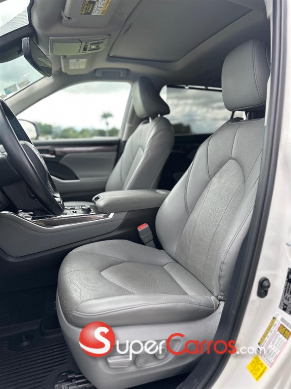 2022 Toyota Highlander Limited — foto 7 / 12
