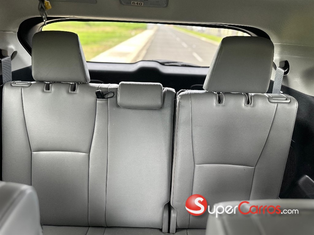 2022 Toyota Highlander Limited — foto 9 / 12