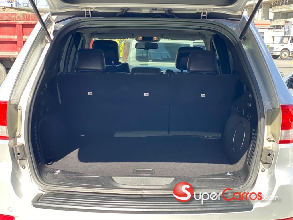 2011 Jeep Grand Cherokee Laredo — foto 3 / 10