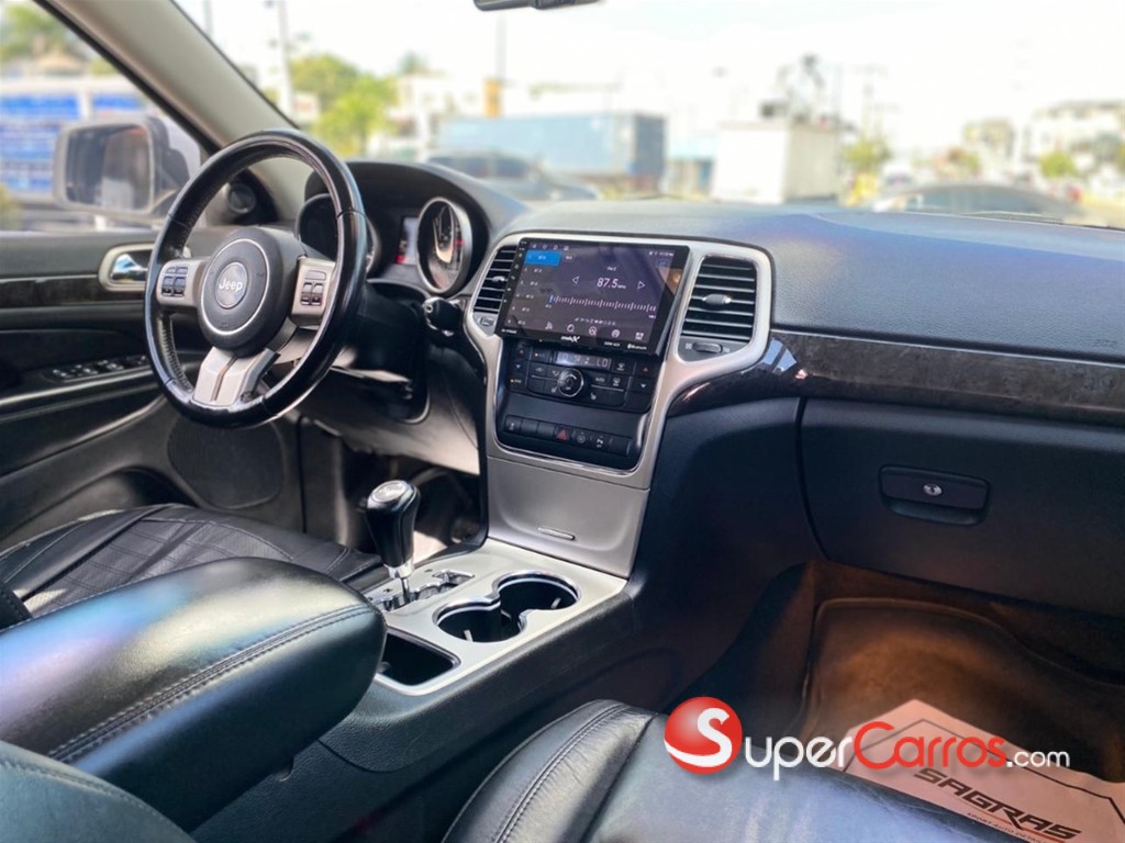 2011 Jeep Grand Cherokee Laredo — foto 4 / 10