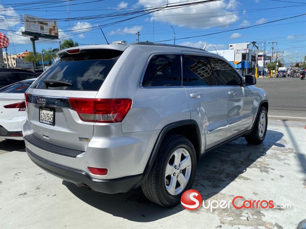 2011 Jeep Grand Cherokee Laredo — foto 5 / 10