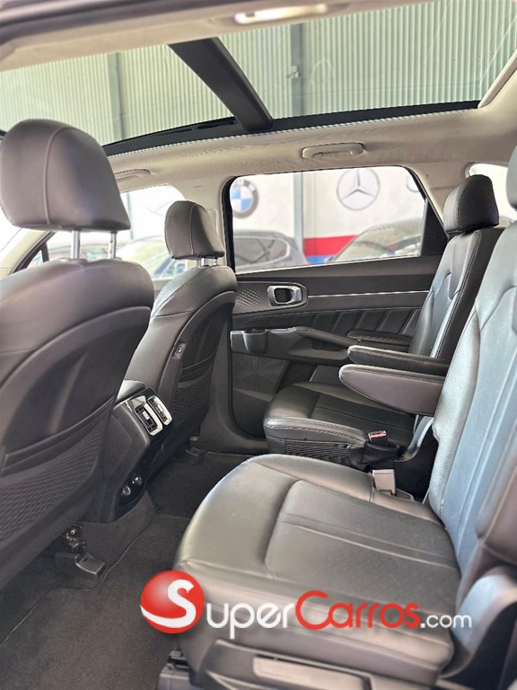 2022 Kia Sorento SX — foto 6 / 12