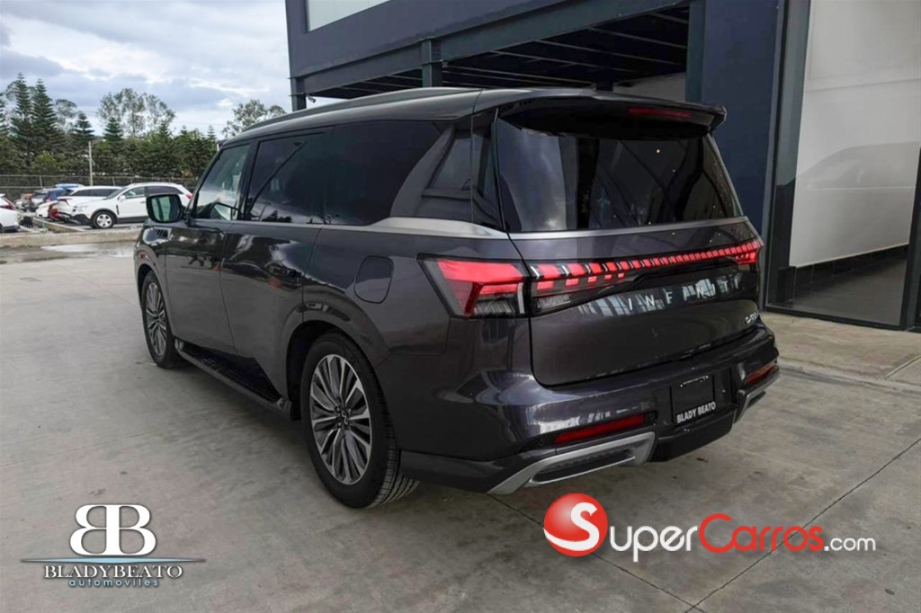 2026 Infiniti QX-80 — foto 7 / 11