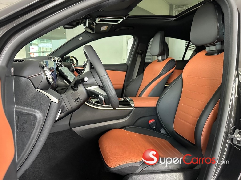 2025 Mercedes-Benz Clase GLC 200 Coupe — foto 6 / 9