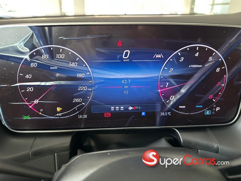 2025 Mercedes-Benz Clase GLC 200 Coupe — foto 9 / 9
