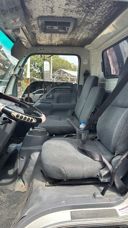 2007 Isuzu NPR — foto 4 / 10