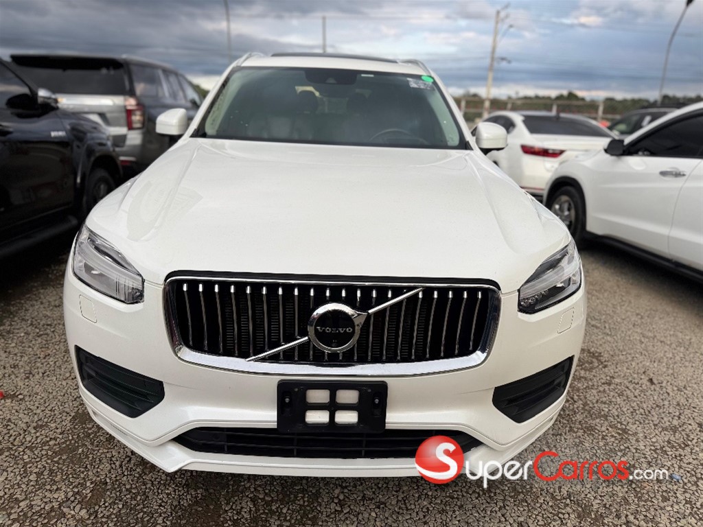 2020 Volvo XC90 Momentum T6