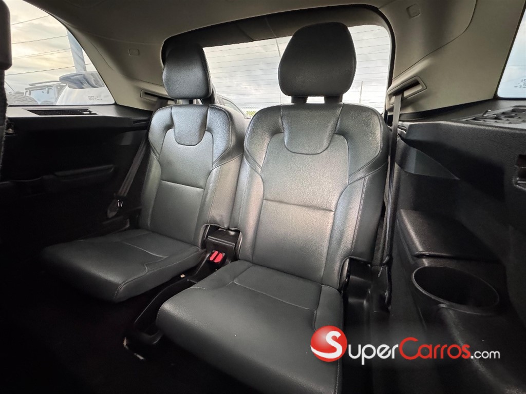 2020 Volvo XC90 Momentum T6 — foto 9 / 12