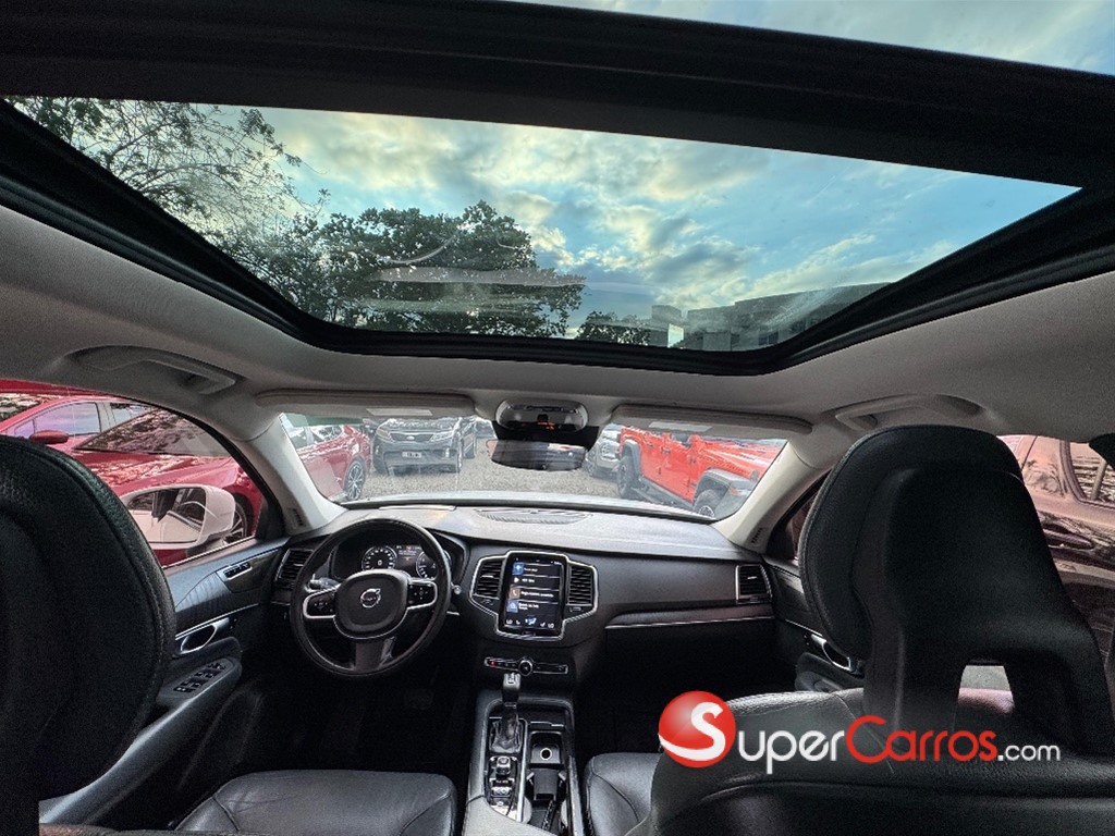 2020 Volvo XC90 Momentum T6 — foto 11 / 12