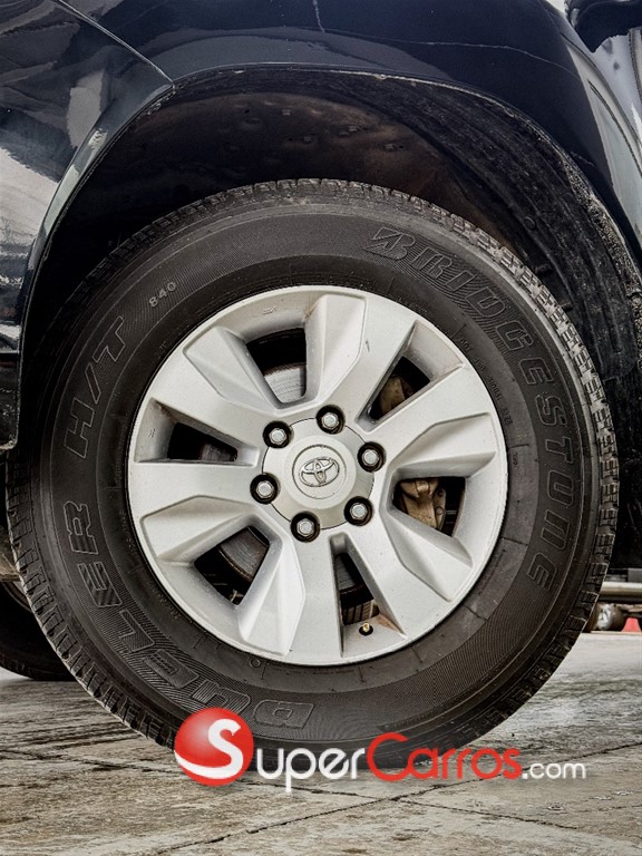 2017 Toyota Hilux — foto 11 / 11