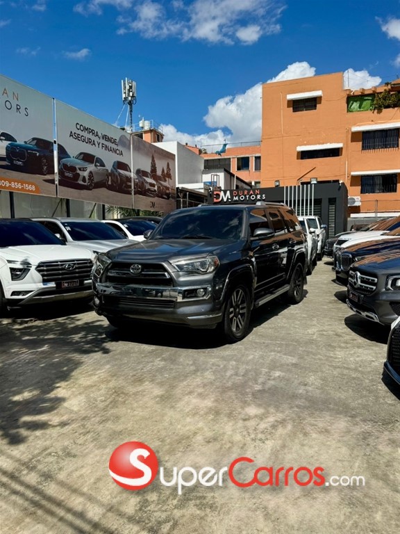 2017 Toyota 4 Runner SR5 Premium